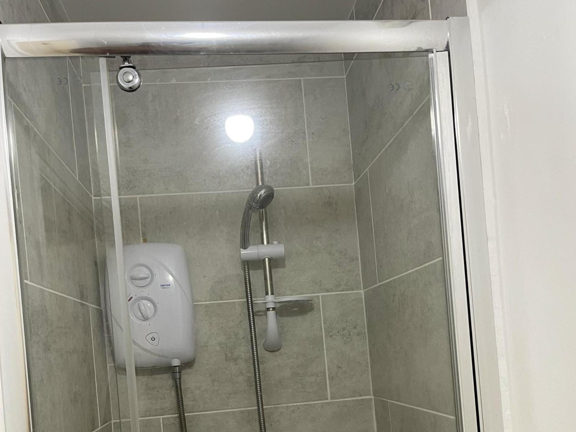 Stylish 1-Bed Apt - Sleeps 4 - Parking - Wifi Манчестер Екстер'єр фото